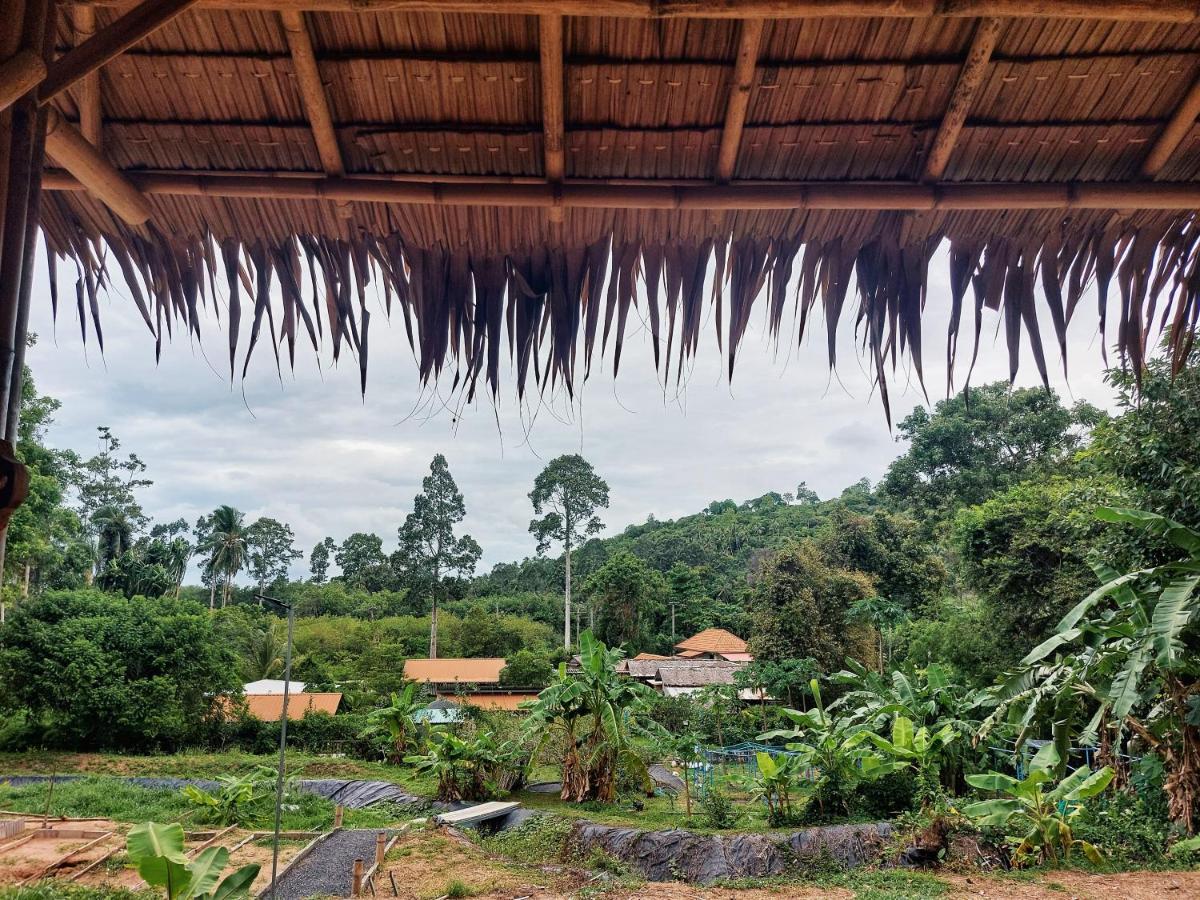 Samui Camping Farm Hotel Laem Sor Exterior photo